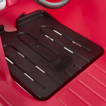 Princess Cozy Coupe® - 
Removable floor board allows kids to use foot-to-floor power.