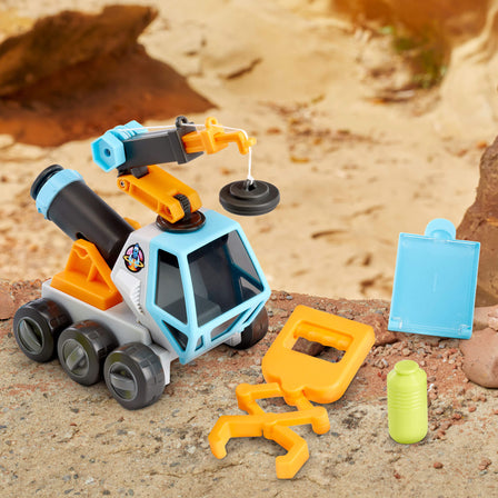 Big Adventures ™ Moon Microscope Space Rover - 
Deconstruct the Moon Microscope Space Rover to find three working tools: microscope, crane, and grabbers.