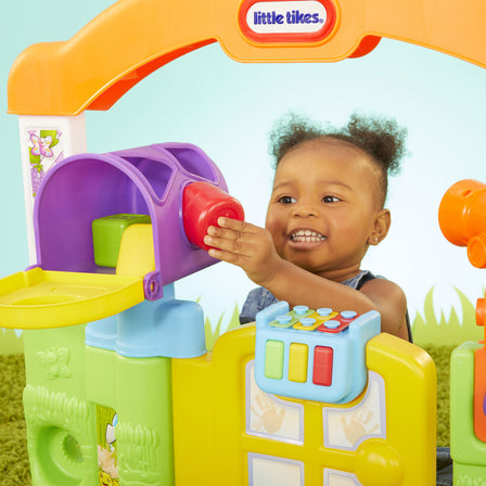 Activity Garden™ - 
The mailbox allows children to pretend to receive “mail” as well as learn shapes and colors.