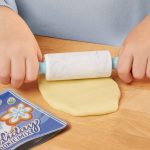 Creative Chefs™ Holiday Cookie Kit