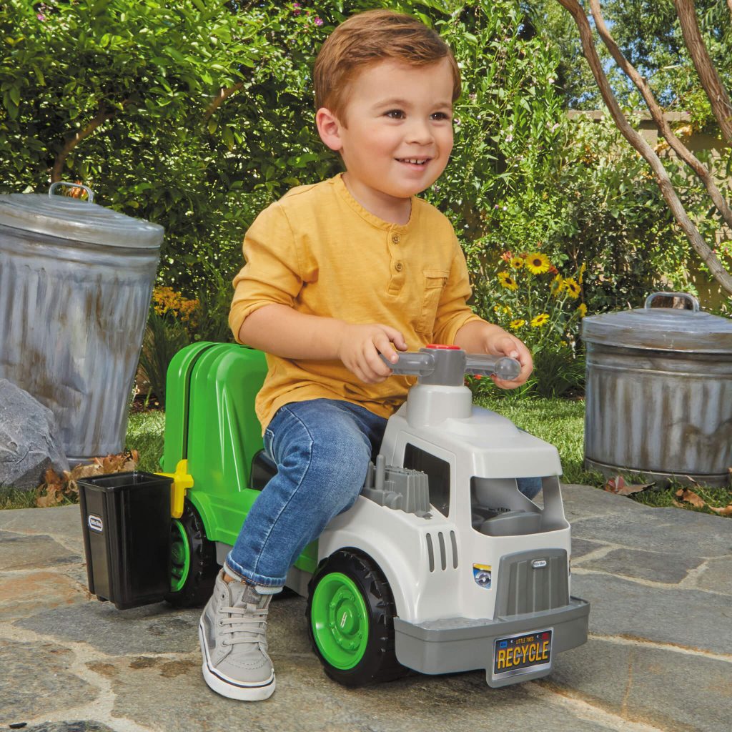 Dirt Digger™ Garbage Scoot
