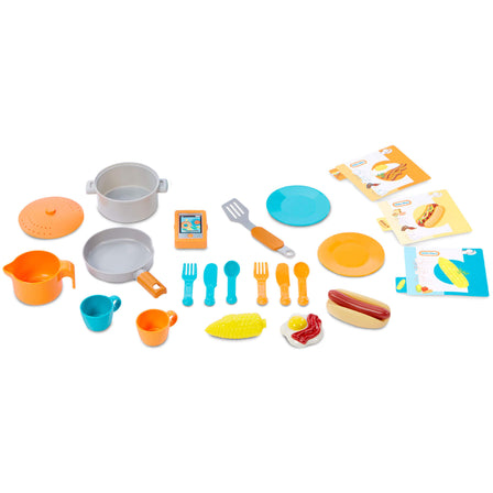 Home Grown Kitchen™ - 
Includes accessories & recipe cards for imaginative and creative play.