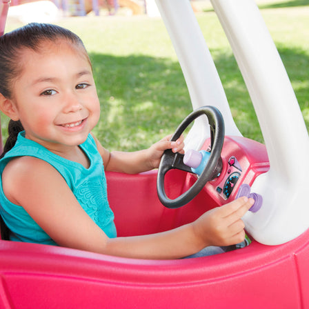 Princess Cozy Coupe® - 
Moving, clicking ignition switch.
