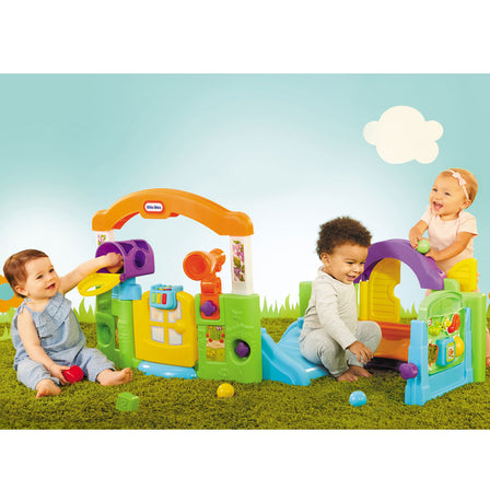 Activity Garden™ - 
Easily converts from a closed play center to an open, two-sided play center to grow with your child.