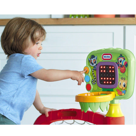 Learn & Play™ 3-in-1 Sports Zone™ - 
Push buttons to learn numbers, shapes, and colors.