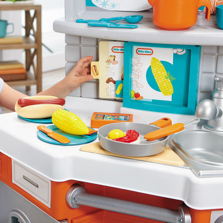 Home Grown Kitchen™ - 
Recipe cards for imaginative and creative play included with kitchen.